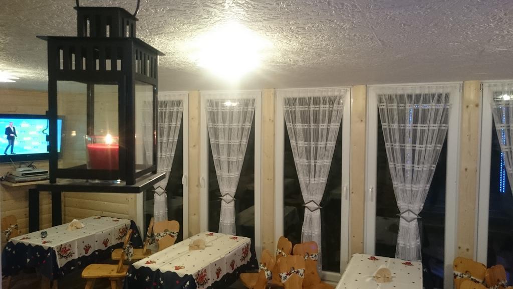 Pod Tatrami Panzió Bukowina Tatrzańska Kültér fotó